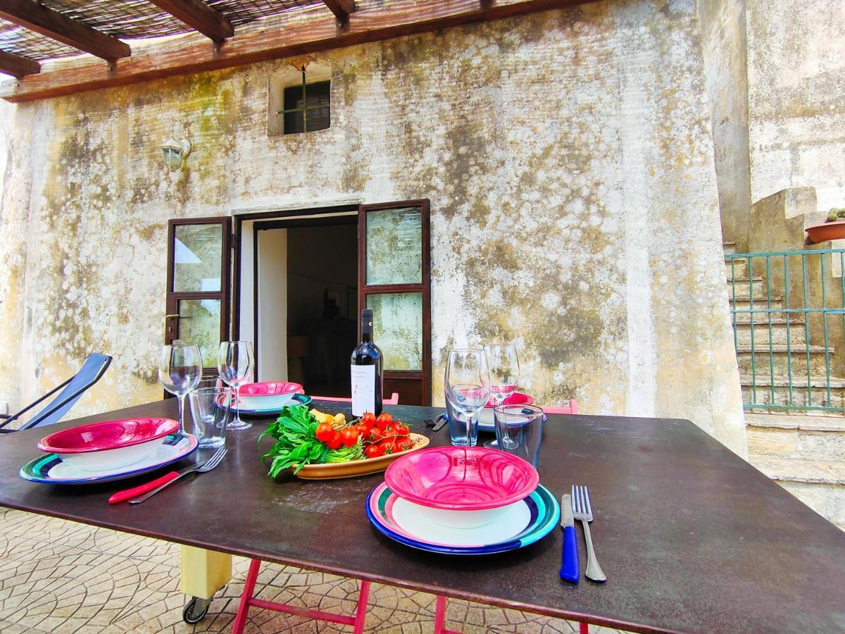 Ferienwohnung La Rudda Di Casa Camilla Journey Specchia Exterior foto